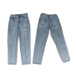 Light Blue Straight Leg Jeans – Stylish & Comfy!